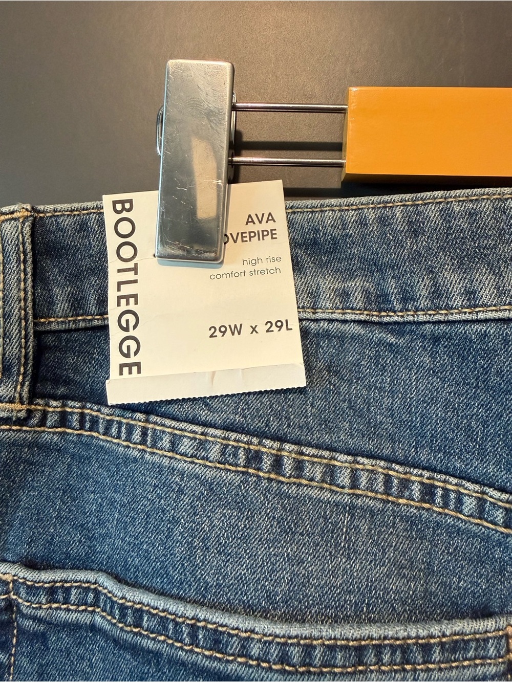 Bootlegger High-Rise Ava Stovepipe Women's Blue Jeans - Picture 3 of 3
